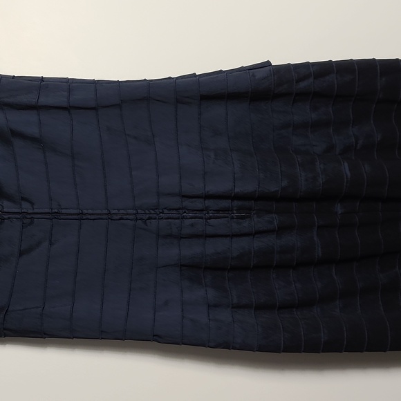 TADASHI SHOJI Midnight Blue Pleated Layered Tiered Ruffle 3D Flower Size 6 - Picture 12 of 14